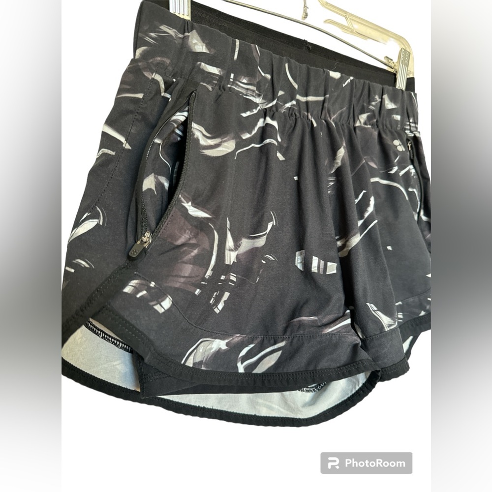 Sweaty Betty London, Running/Workout Shorts With Built In Spandex, Size XSmall‎ - Picture 3 of 5
